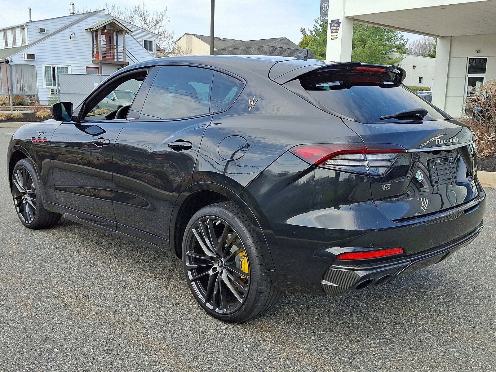 2023 Maserati Levante Trofeo