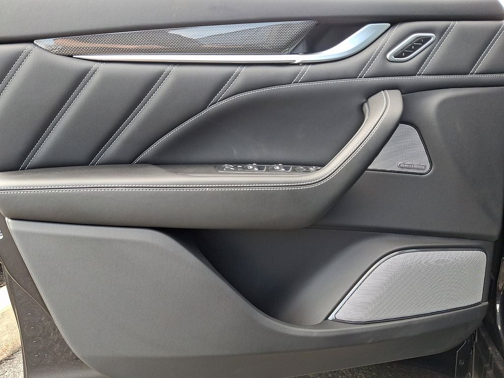 2023 Maserati Levante Trofeo