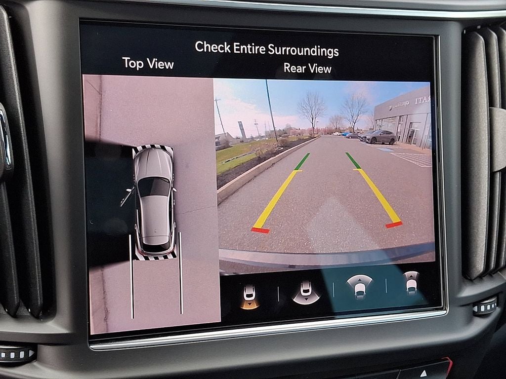 2023 Maserati Levante Trofeo