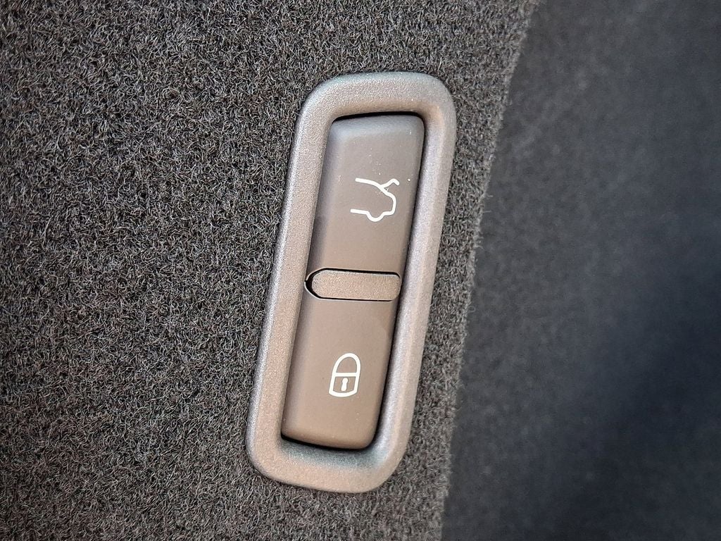 2023 Maserati Levante Trofeo