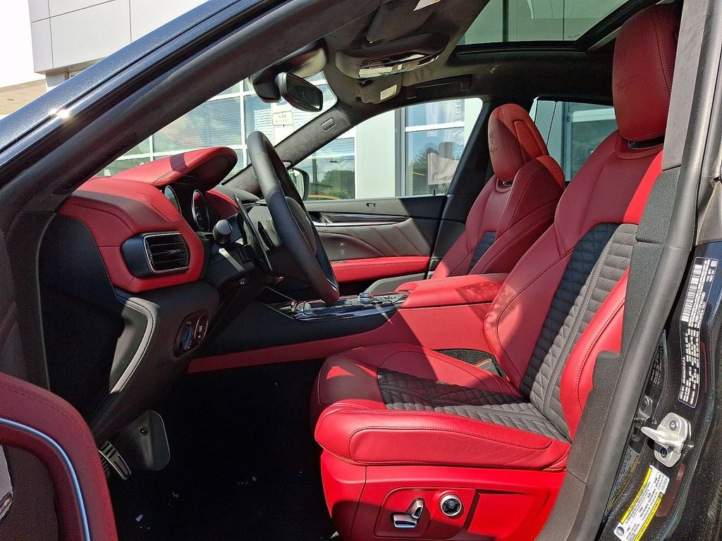 2023 Maserati Levante Trofeo