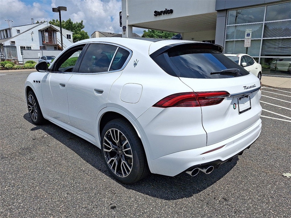 2025 Maserati Grecale Base