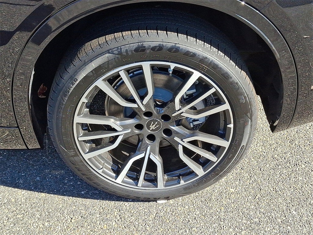 2025 Maserati Grecale Base