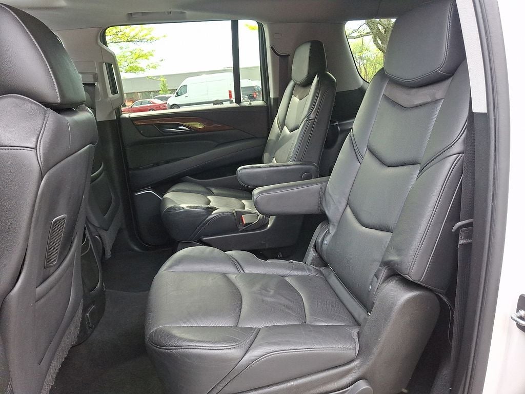 2018 Cadillac Escalade ESV Luxury