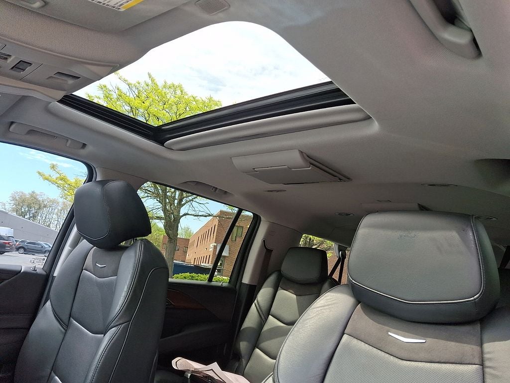 2018 Cadillac Escalade ESV Luxury