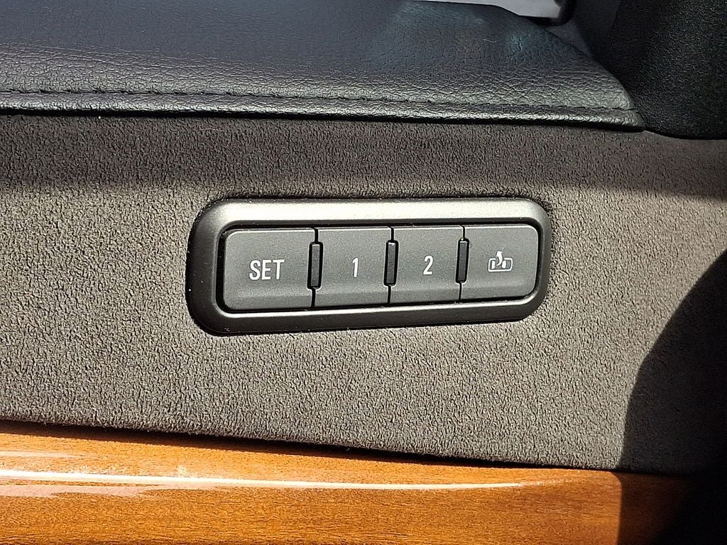 2018 Cadillac Escalade ESV Luxury