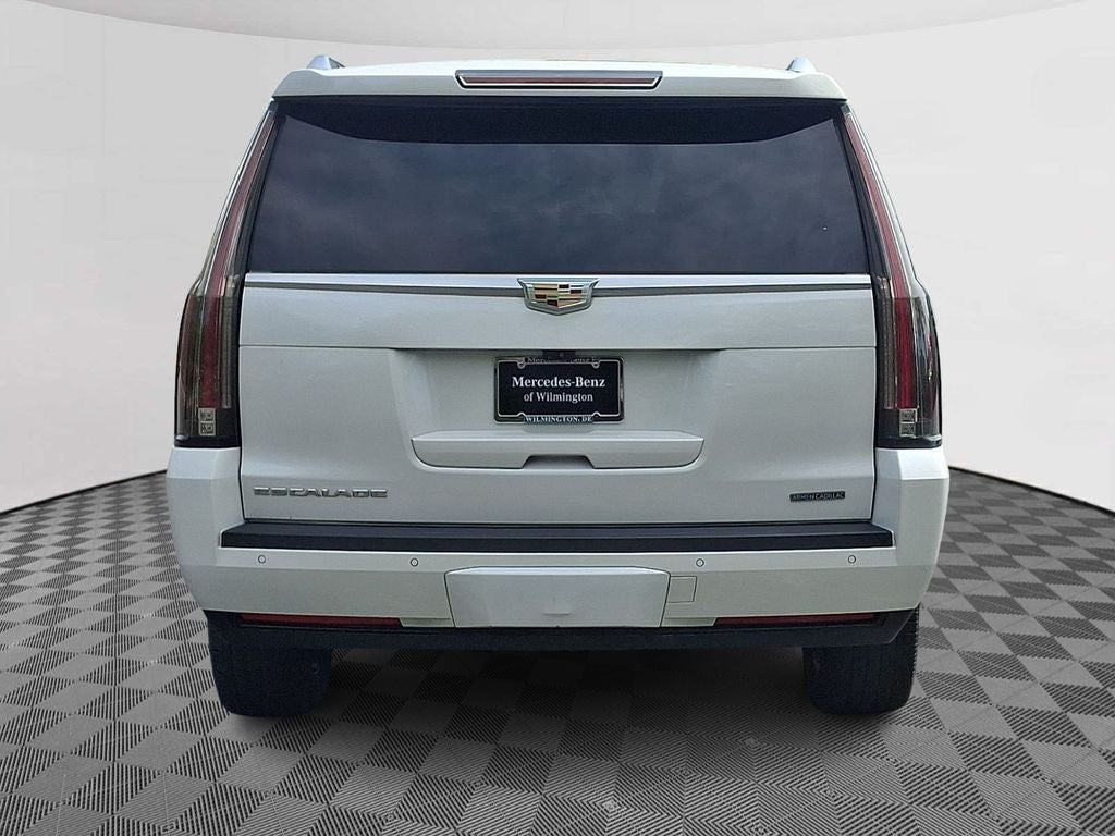 2018 Cadillac Escalade ESV Luxury