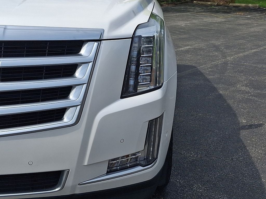 2018 Cadillac Escalade ESV Luxury