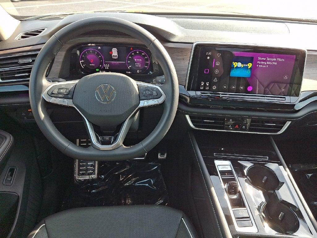 2025 Volkswagen Atlas 2.0T SEL Premium R-Line