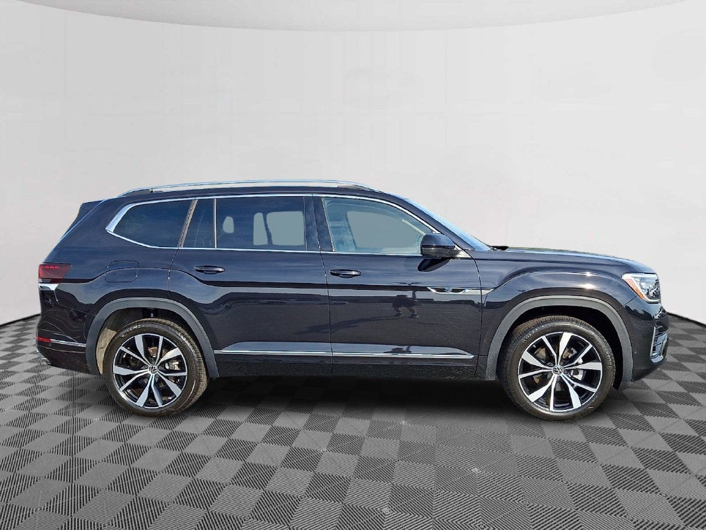 2025 Volkswagen Atlas 2.0T SEL Premium R-Line