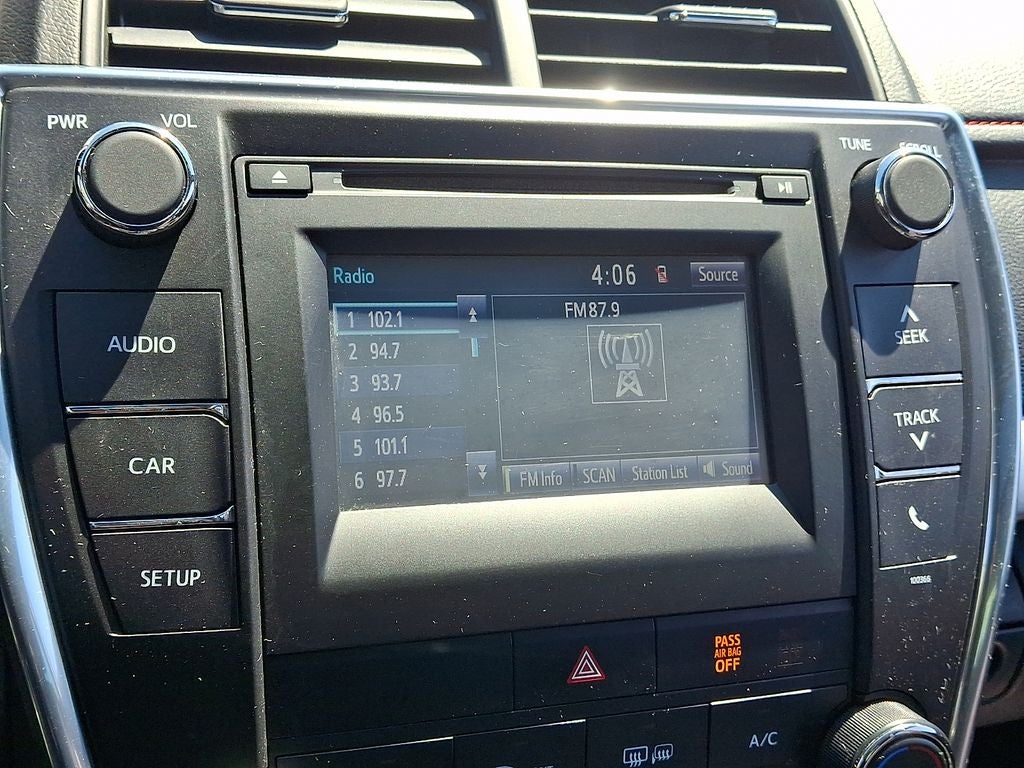 2015 Toyota Camry SE