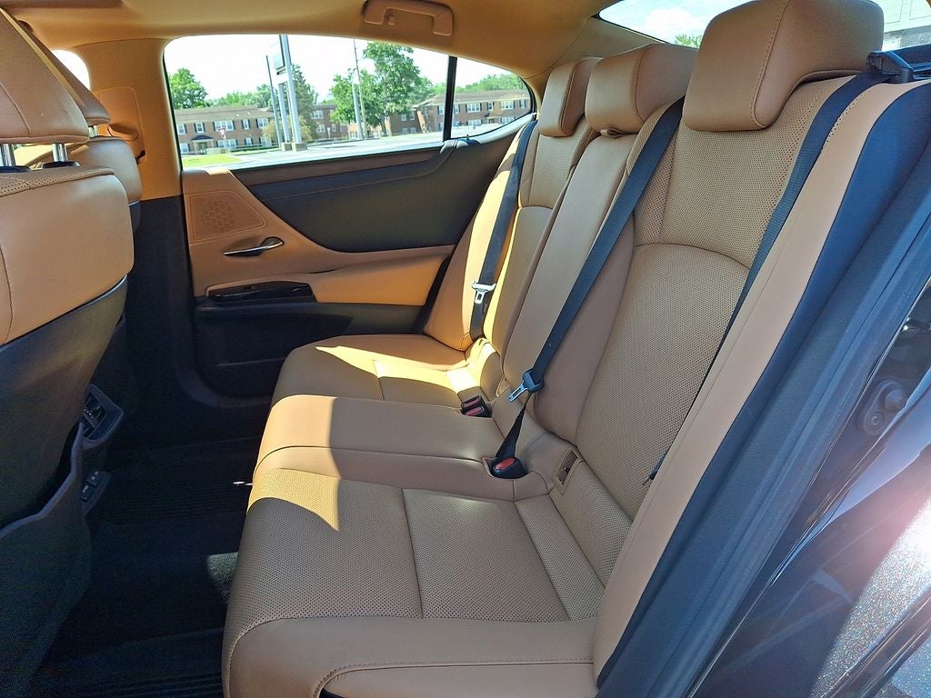 2022 Lexus ES 350