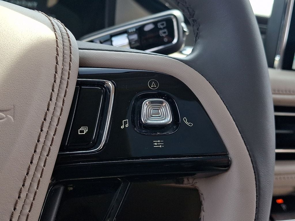 2022 Lincoln Aviator Standard