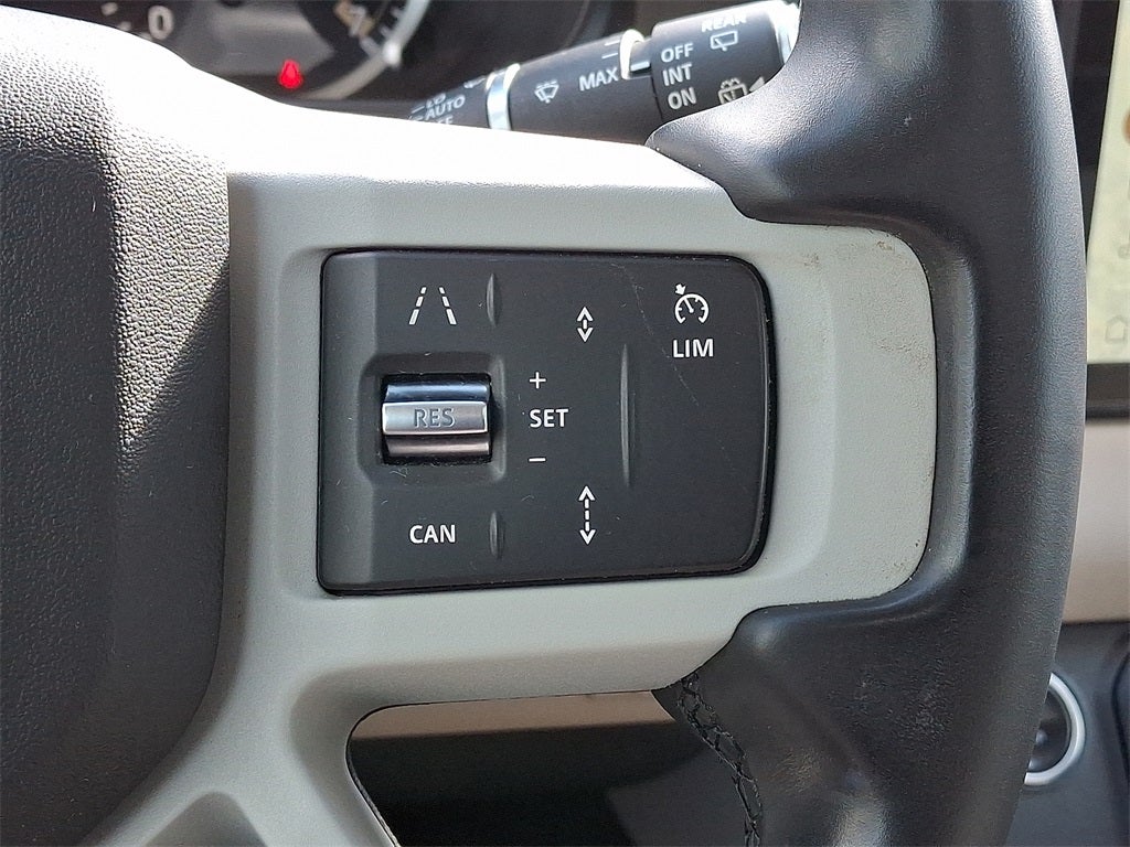 2023 Land Rover Defender 110 X-Dynamic SE