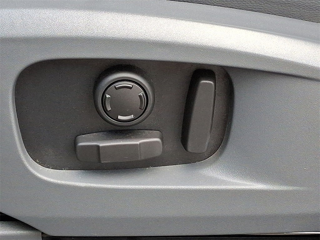 2023 Land Rover Defender 110 X-Dynamic SE