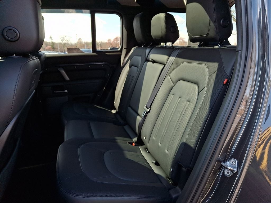 2022 Land Rover Defender 110 X-Dynamic HSE