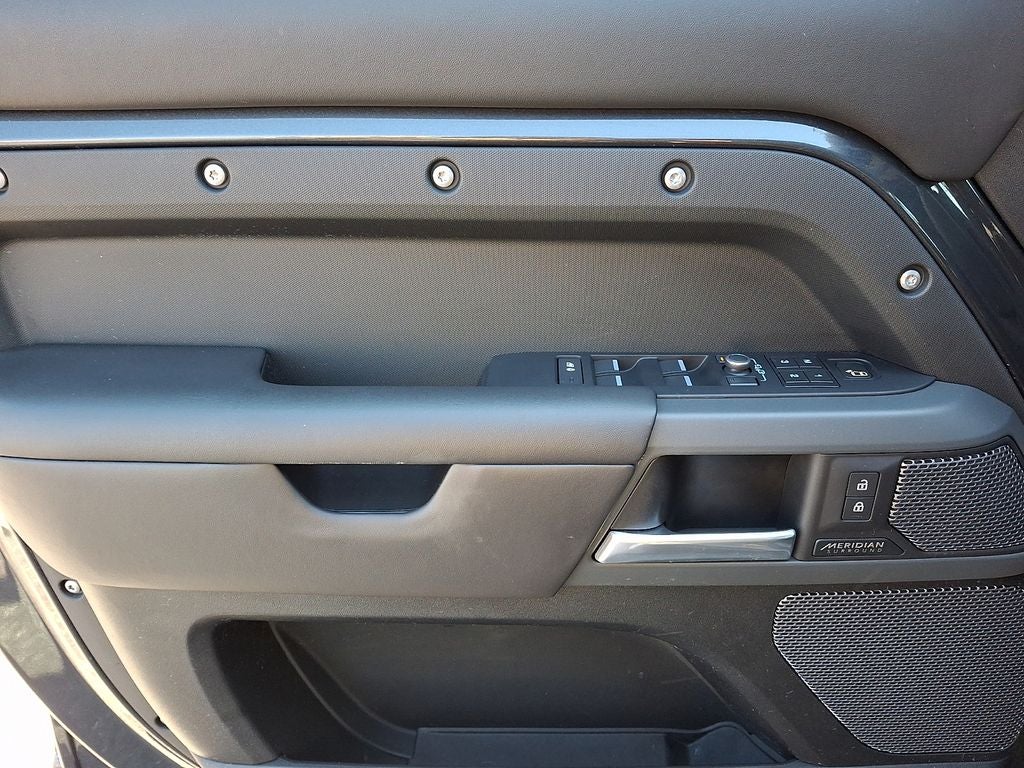 2022 Land Rover Defender 110 X-Dynamic HSE