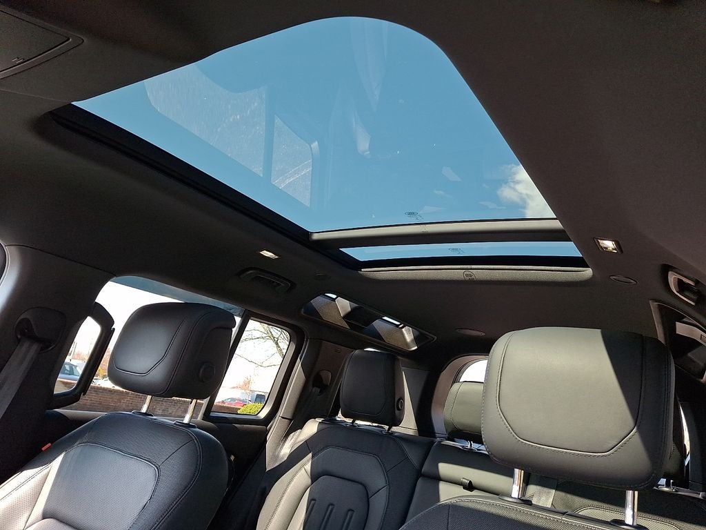 2022 Land Rover Defender 110 X-Dynamic HSE