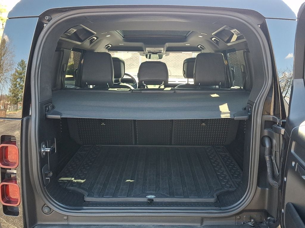 2022 Land Rover Defender 110 X-Dynamic HSE