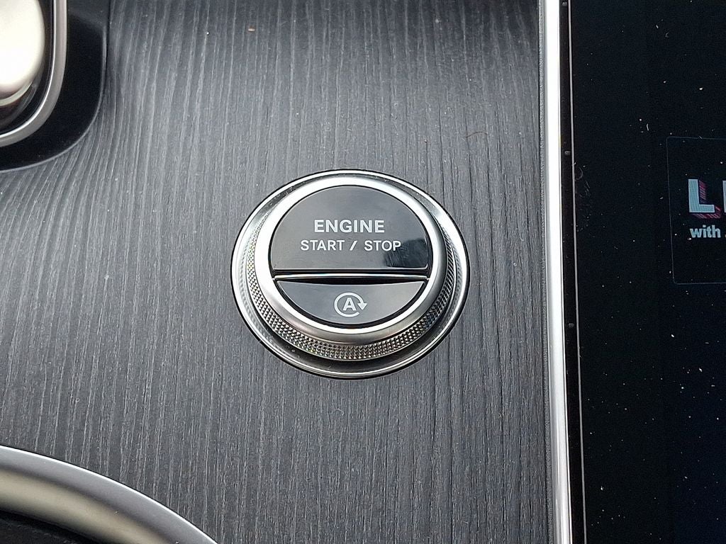 2025 Mercedes-Benz C-Class C 300 4MATIC®