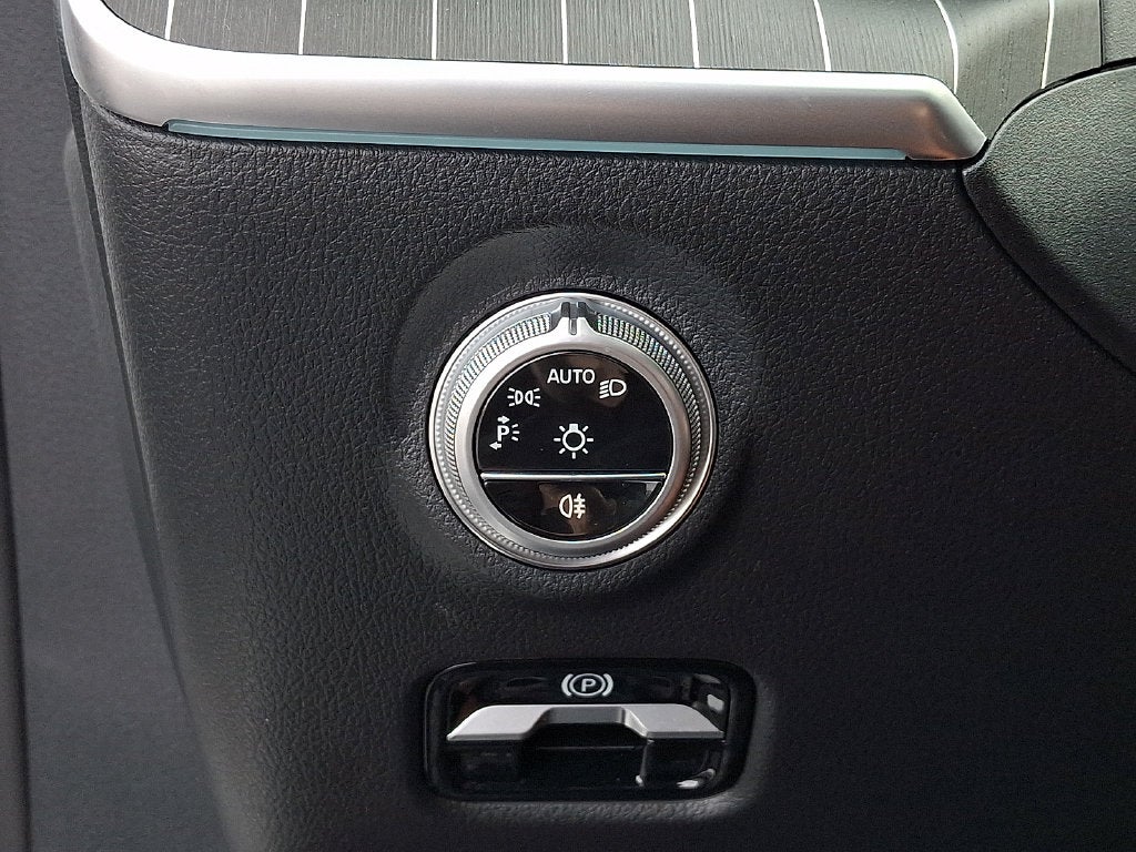 2025 Mercedes-Benz C-Class C 300 4MATIC®