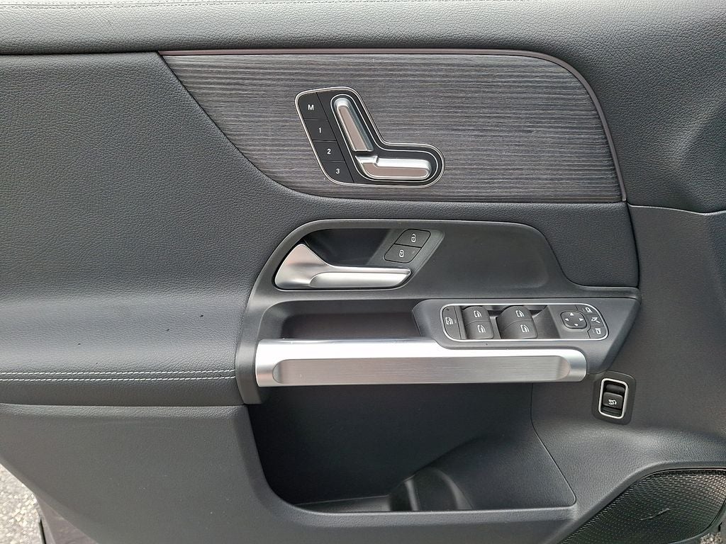 2023 Mercedes-Benz EQB 300 4MATIC®