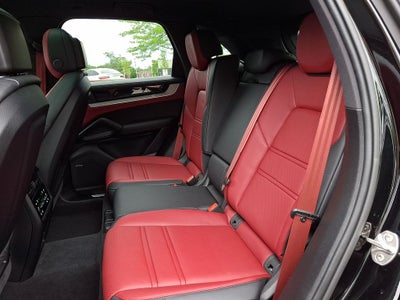 2024 Porsche Cayenne E-Hybrid S