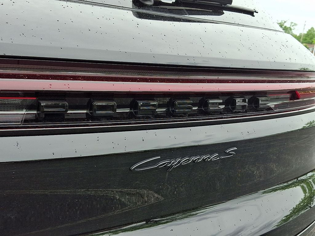 2024 Porsche Cayenne E-Hybrid S