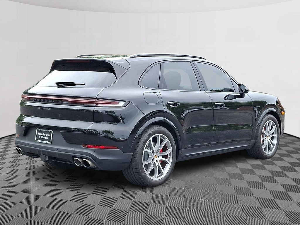 2024 Porsche Cayenne E-Hybrid S
