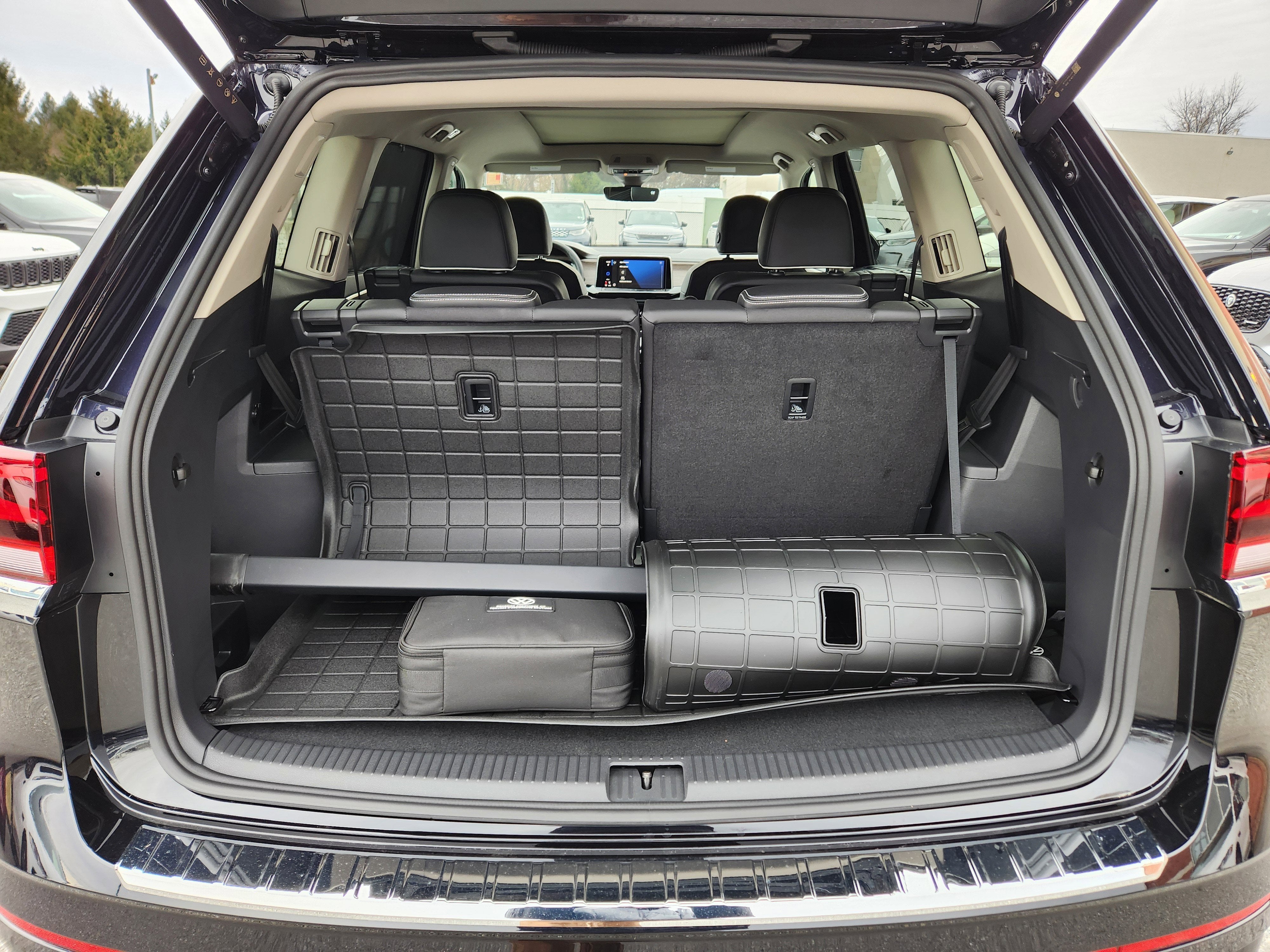 2026 Volkswagen Atlas 2.0T SEL Premium R-Line