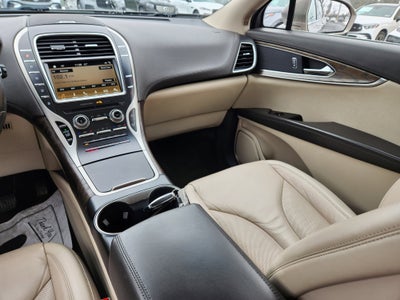 2019 Lincoln Nautilus Select