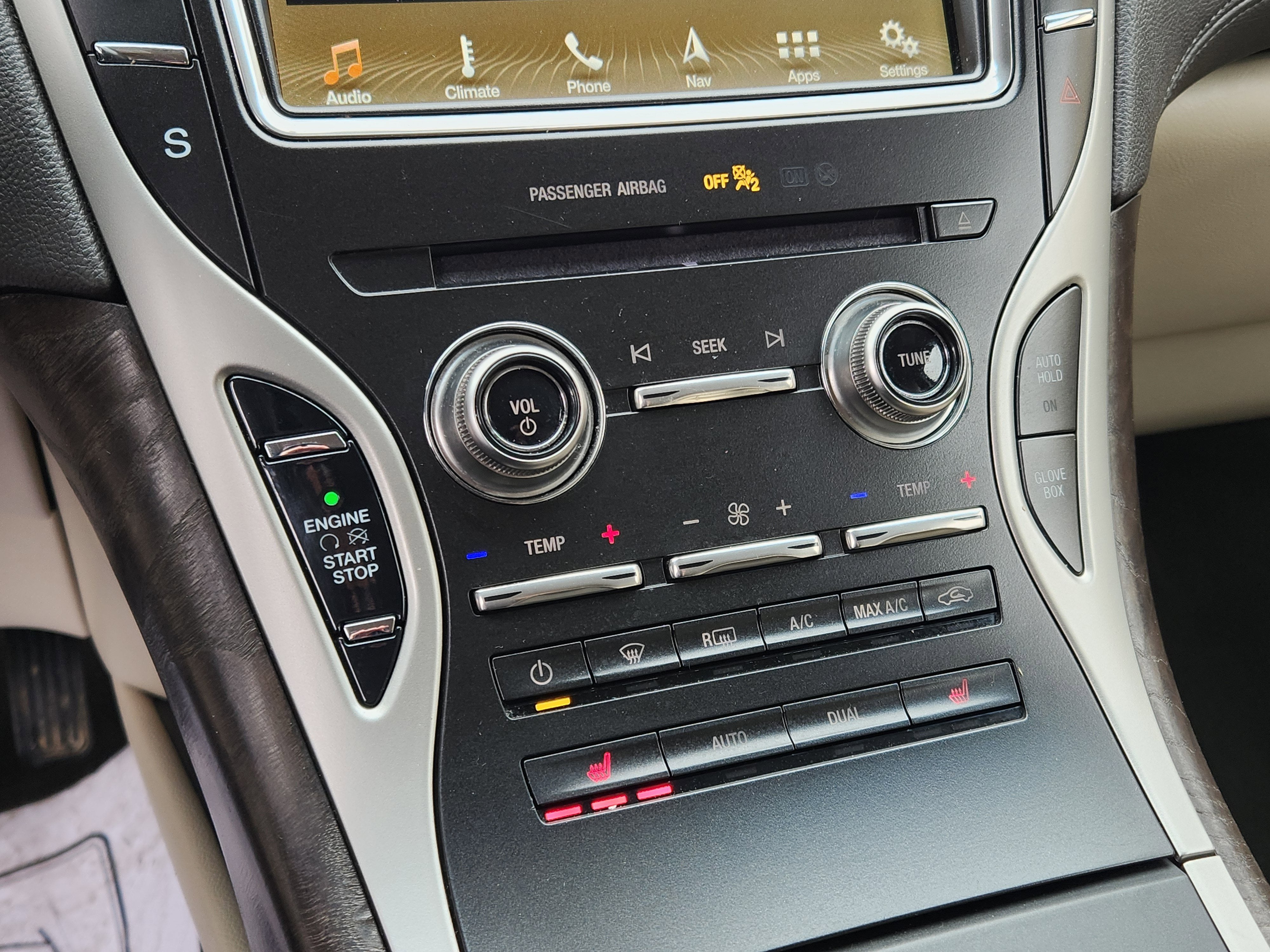 2019 Lincoln Nautilus Select