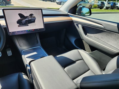 2024 Tesla Model Y Performance
