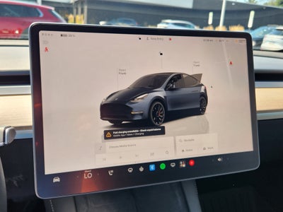 2024 Tesla Model Y Performance