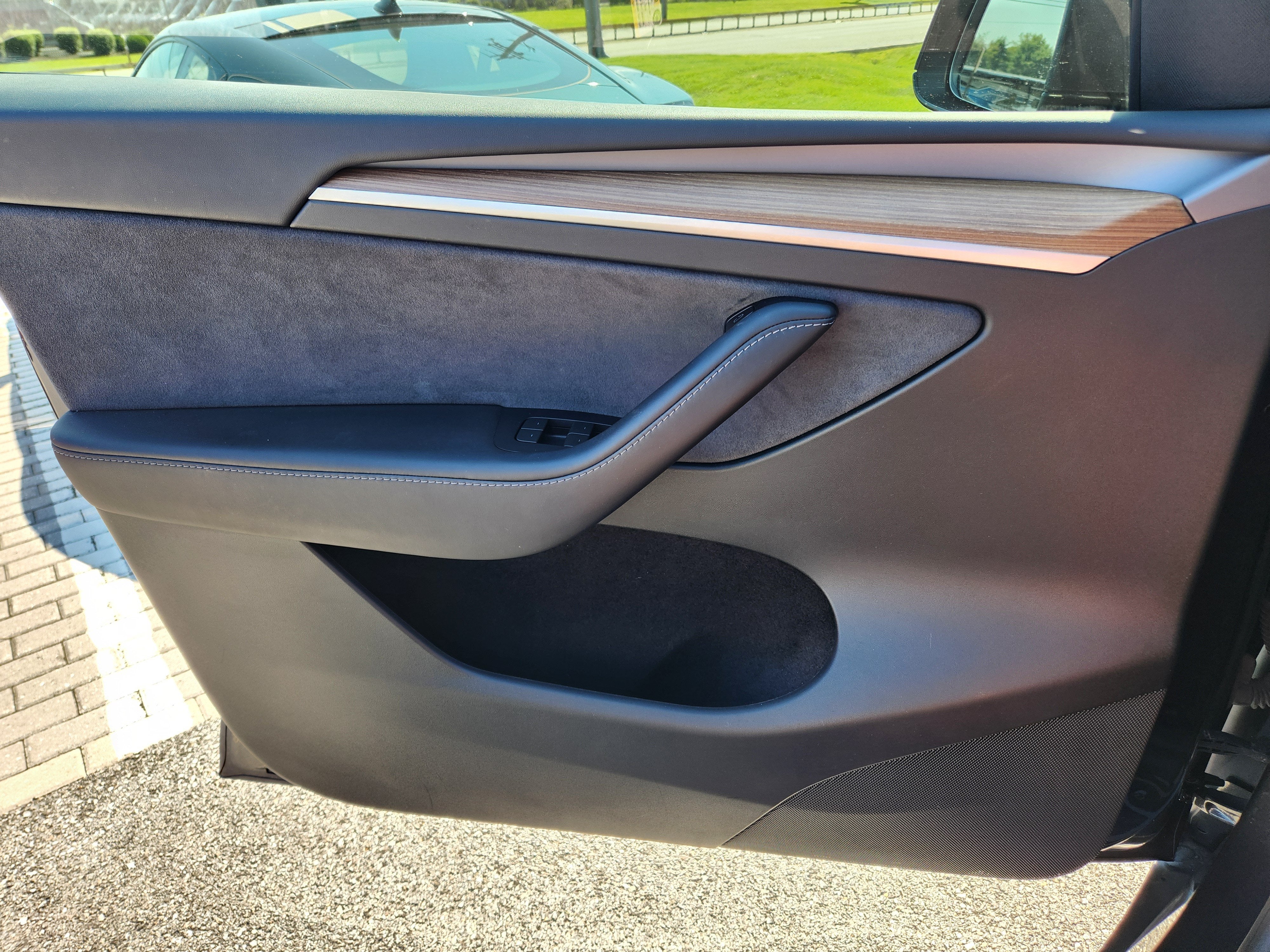 2024 Tesla Model Y Performance