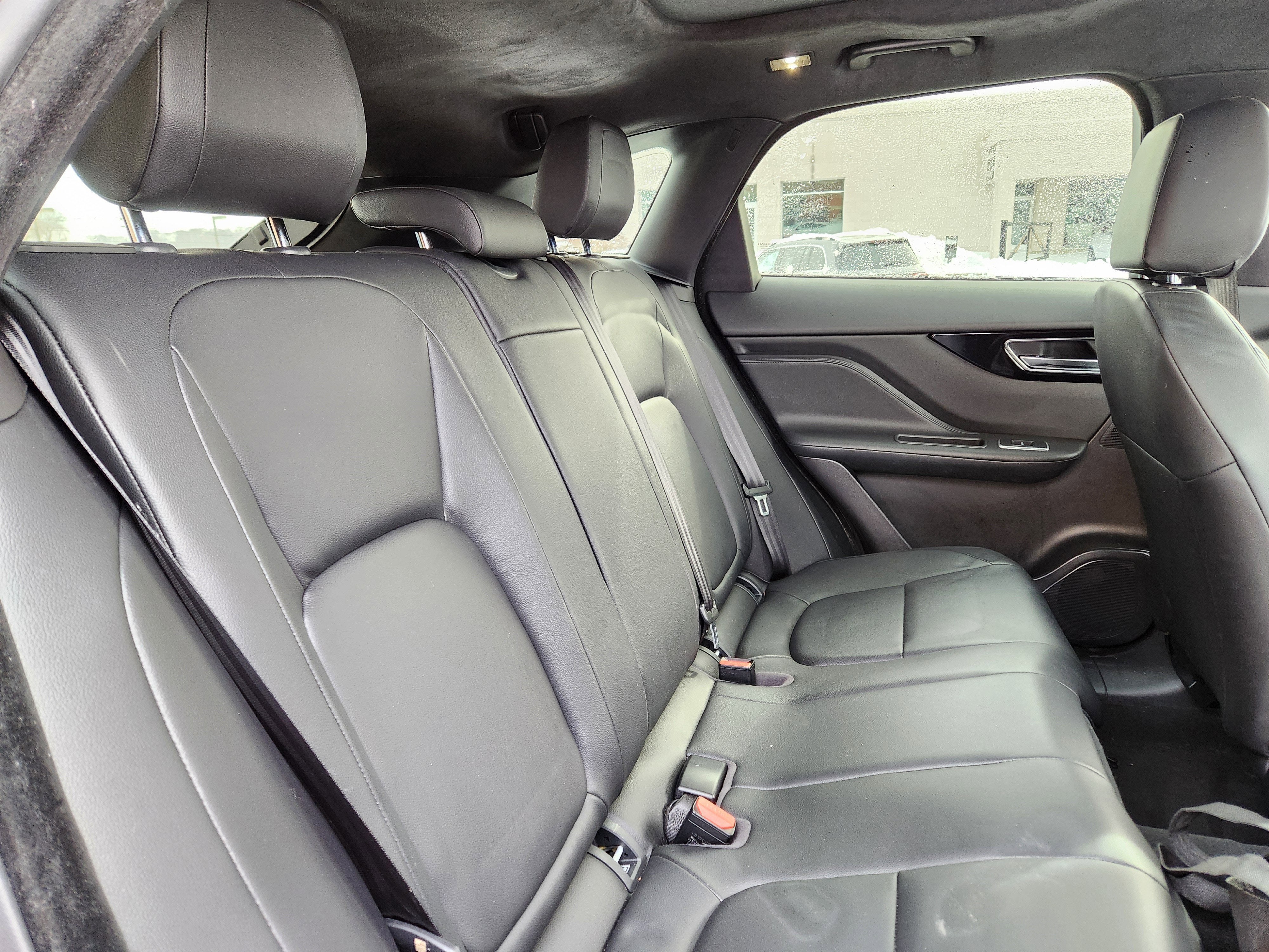 2019 Jaguar F-PACE 25t Premium