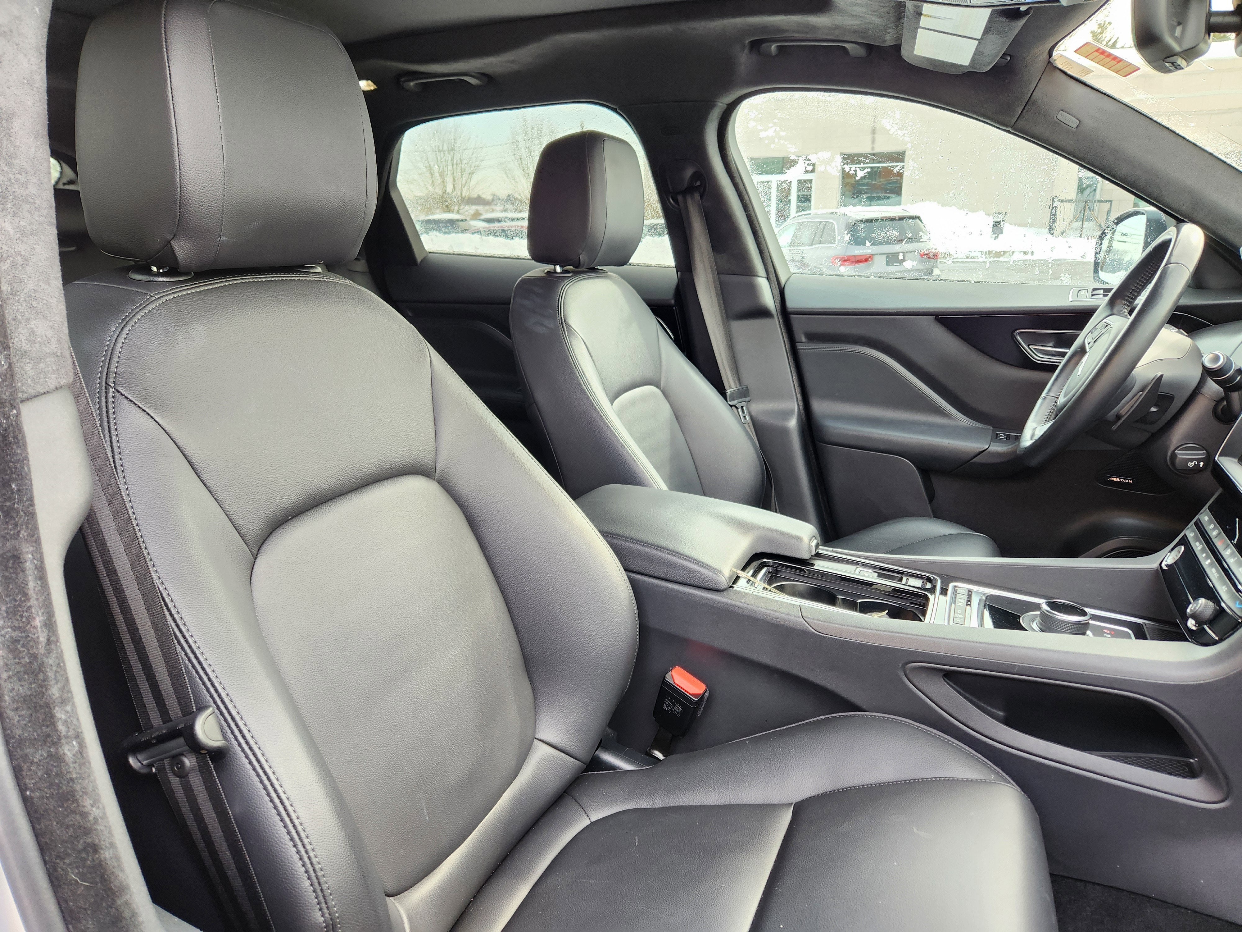 2019 Jaguar F-PACE 25t Premium