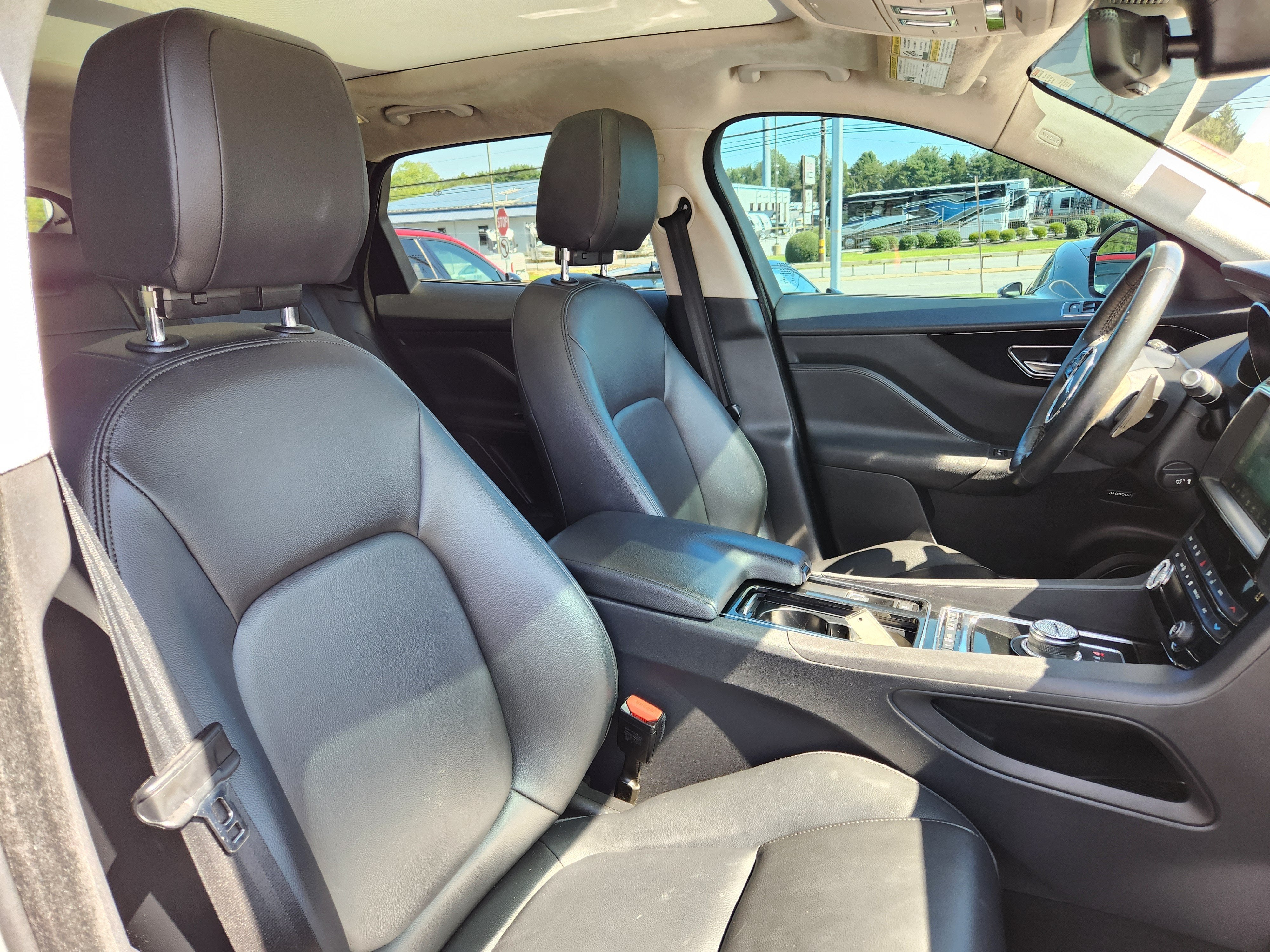 2020 Jaguar F-PACE 25t Premium
