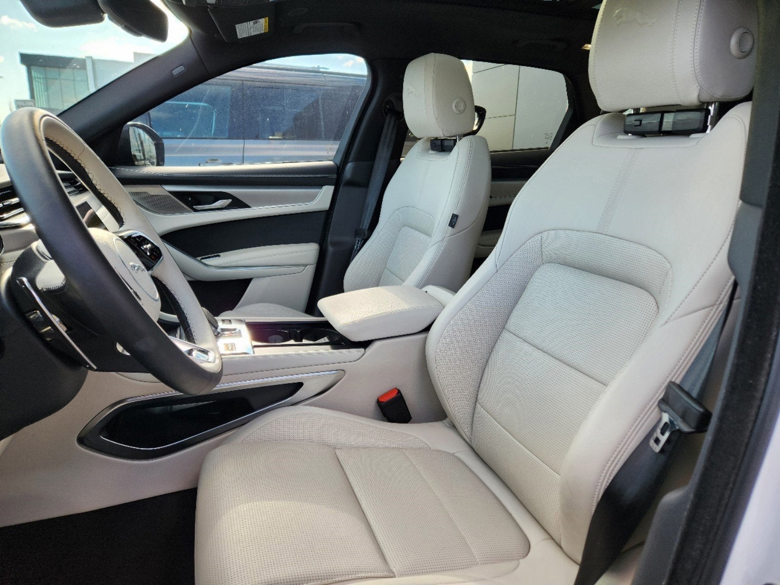 2024 Jaguar F-PACE P250 R-Dynamic S