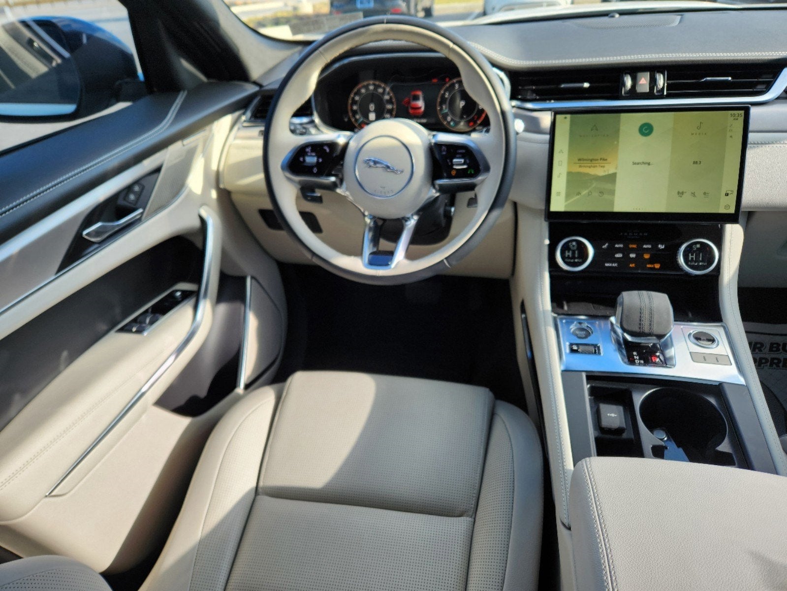 2024 Jaguar F-PACE P250 R-Dynamic S