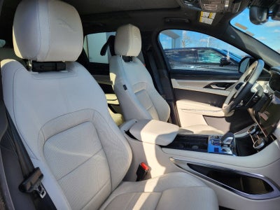 2024 Jaguar F-PACE P250 R-Dynamic S