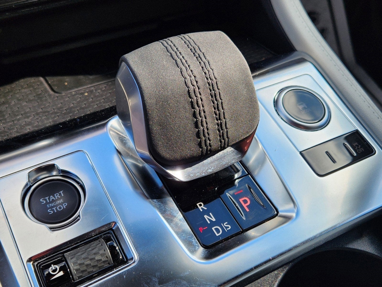 2024 Jaguar F-PACE P250 R-Dynamic S