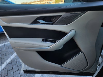 2024 Jaguar F-PACE P250