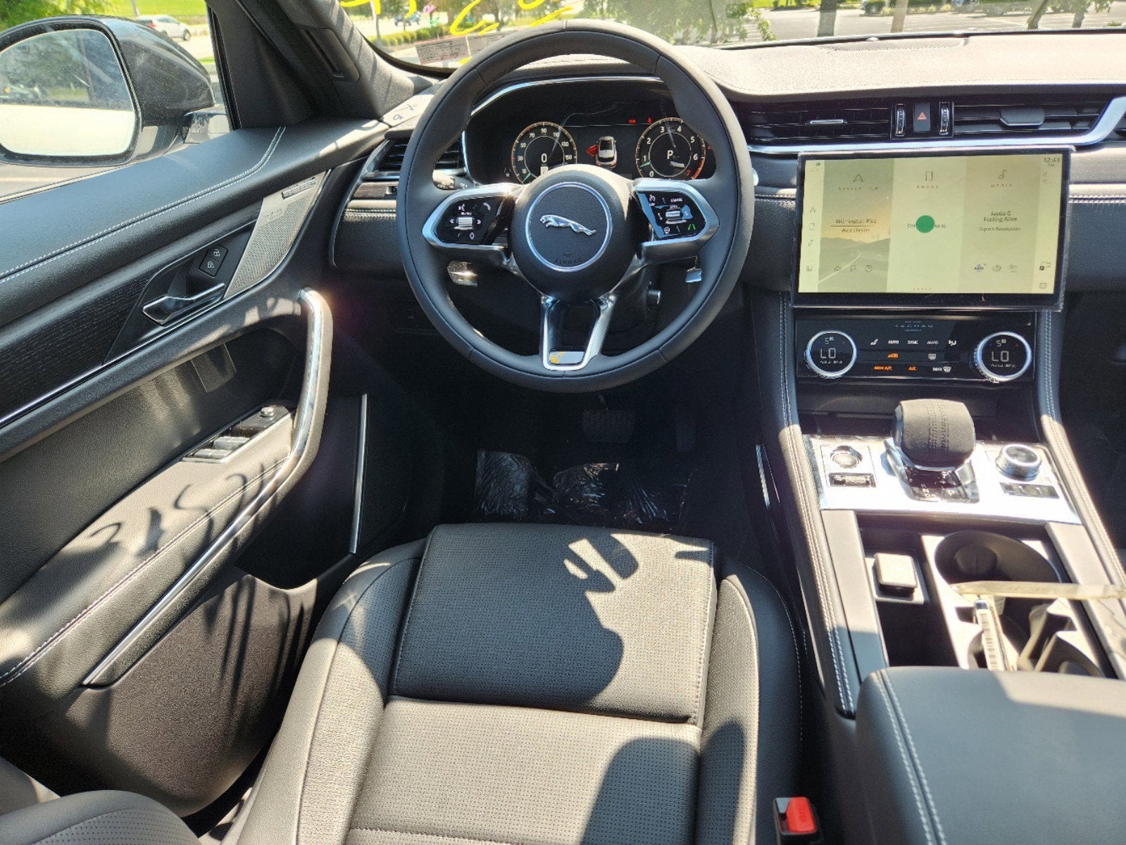 2024 Jaguar F-PACE P400 R-Dynamic S