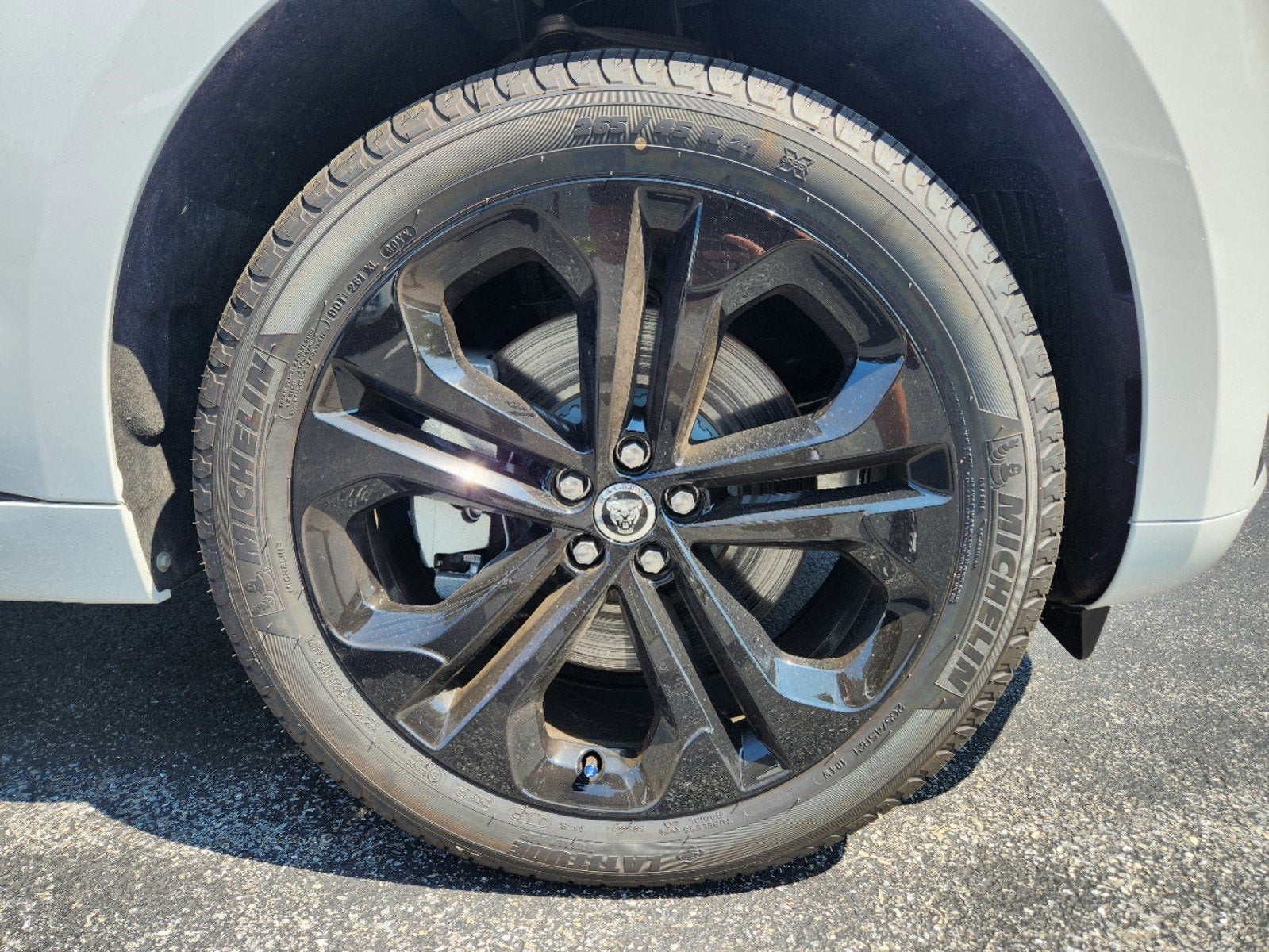 2024 Jaguar F-PACE P400 R-Dynamic S