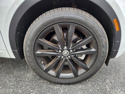 2024 Jaguar E-PACE P250