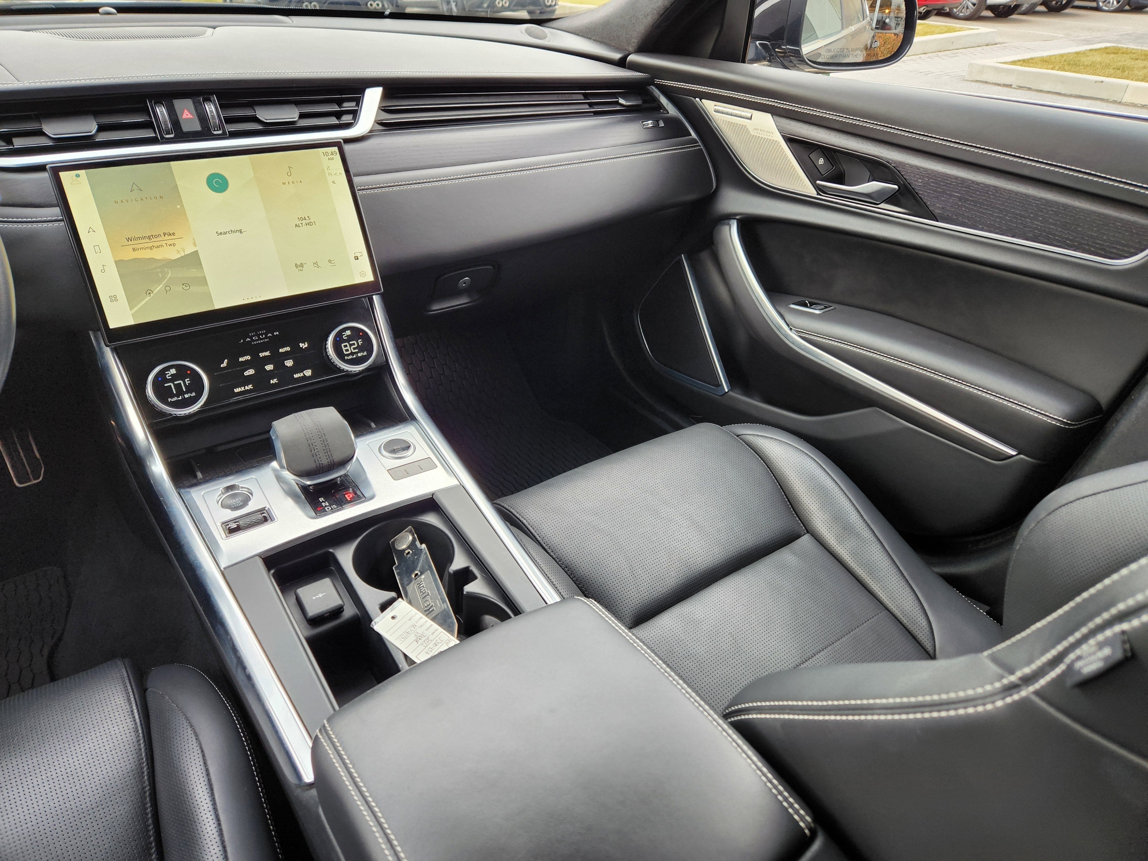 2022 Jaguar XF R-Dynamic SE