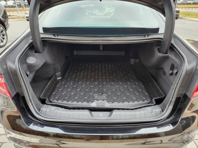 2022 Jaguar XF R-Dynamic SE