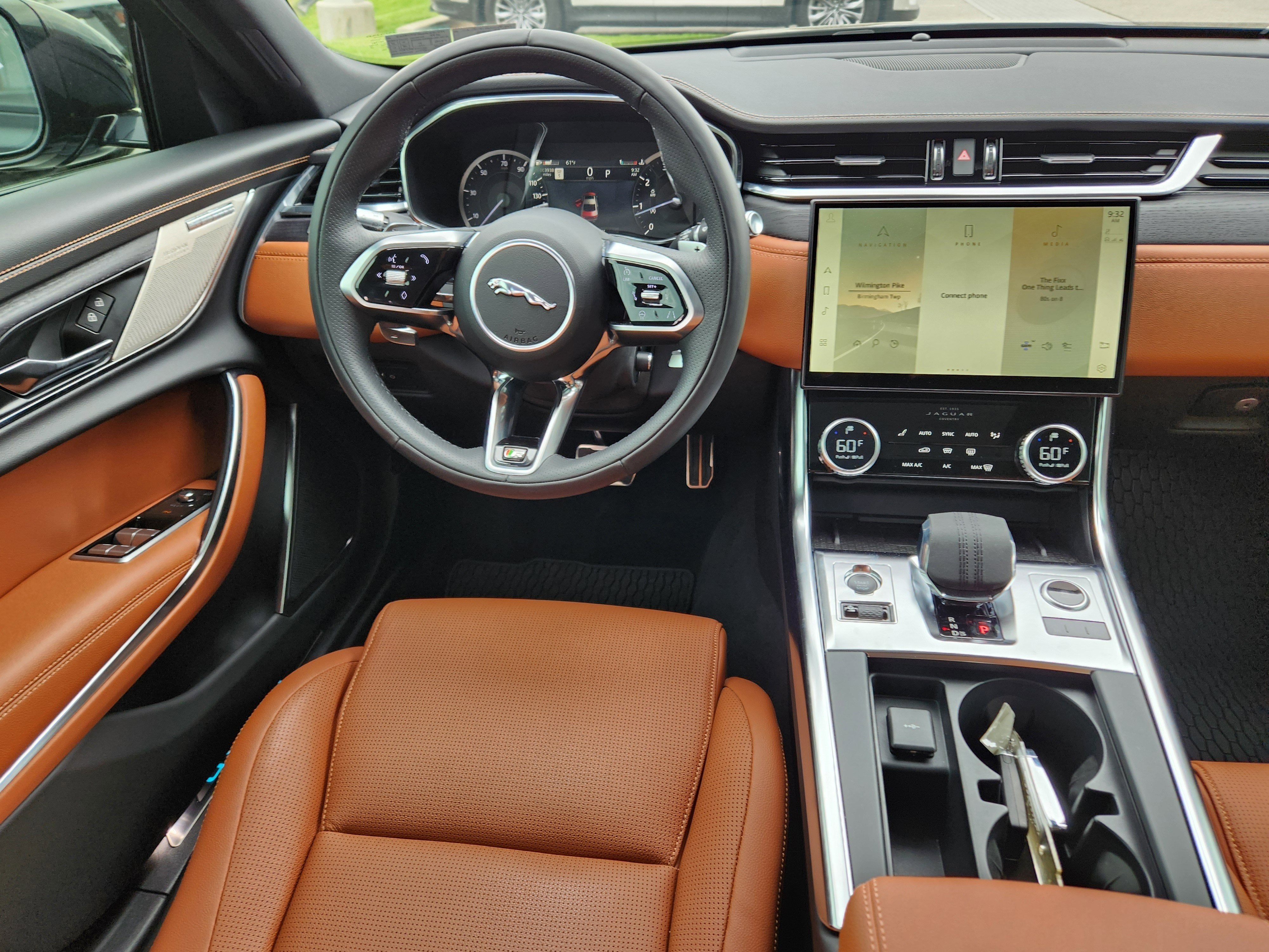 2022 Jaguar XF R-Dynamic SE