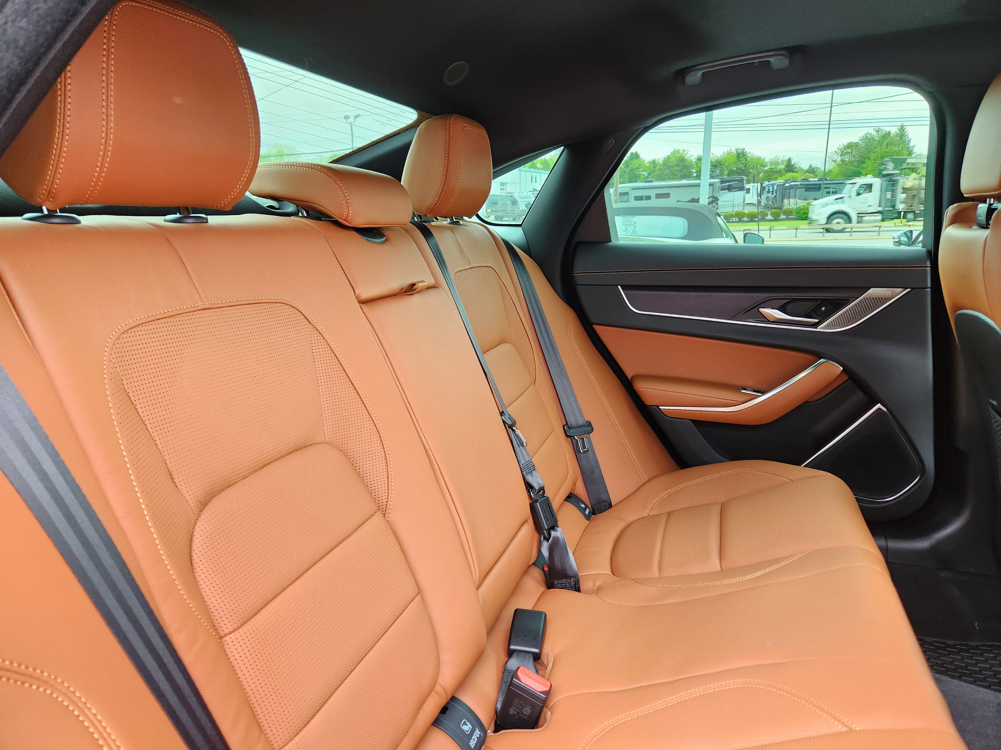 2022 Jaguar XF R-Dynamic SE